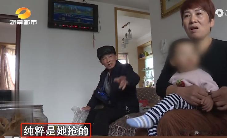 湖南84岁老人硬核约会！发妻去世不久后，老人从8楼管道爬出约会年轻女子，恋爱半个