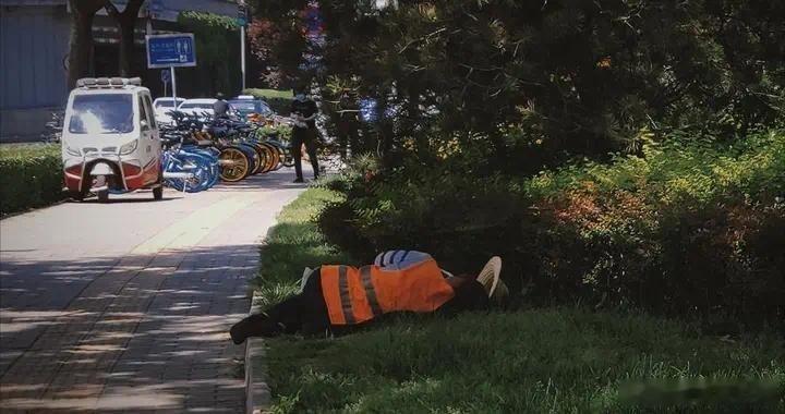 凤凰新闻【半小时“午睡”被推翻？医生忠告：过了50岁，午睡要尽量做到3点】很多人