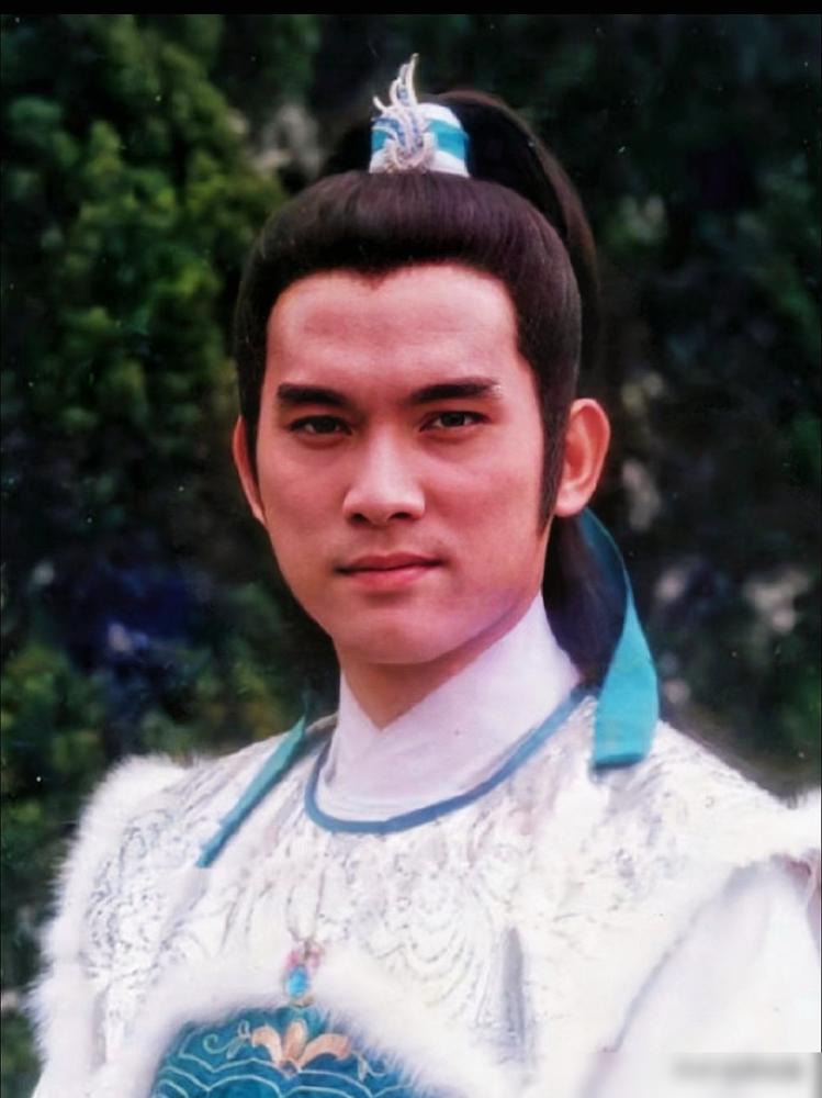 刘德华最铁的兄弟，就因为碰了不该碰的人，30年决裂。人没了，他还是看新闻才知道。