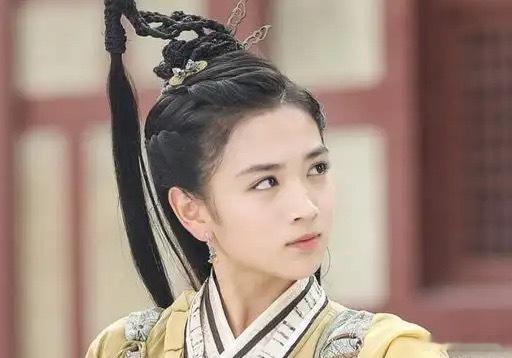 🍉：S 级古装权谋《青云台》接洽代露娃出演女主，项目班底与人设全梳理改编自沉筱