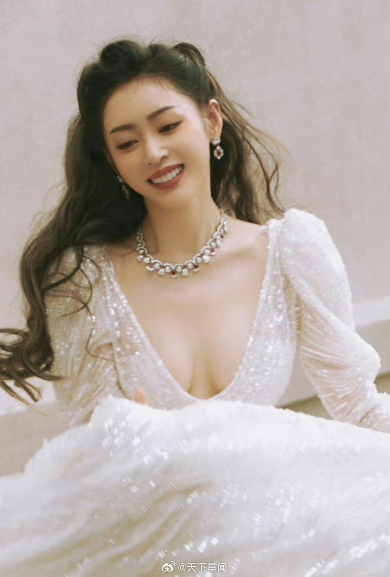 张天爱 ​​​