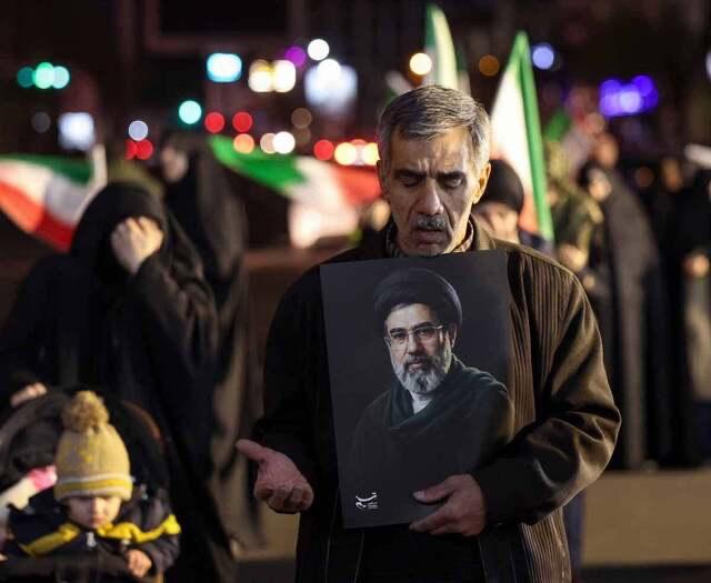 伊朗战时权力结构
新任最高领袖穆杰塔巴·哈梅内伊受伤至今未露面

据路透社报道，