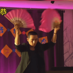 令人意内，恭喜百花影帝易烊千玺