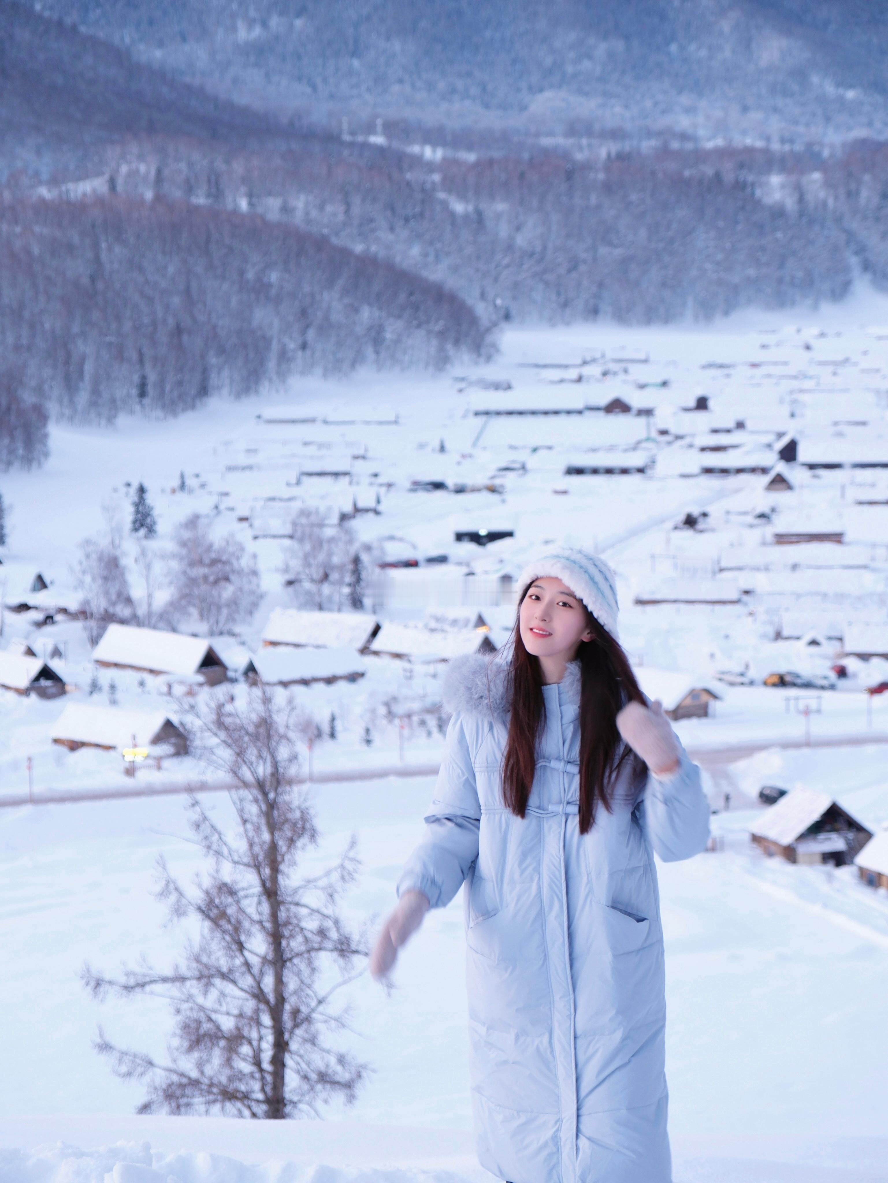 走进小木屋的童话世界❄️  ​​​