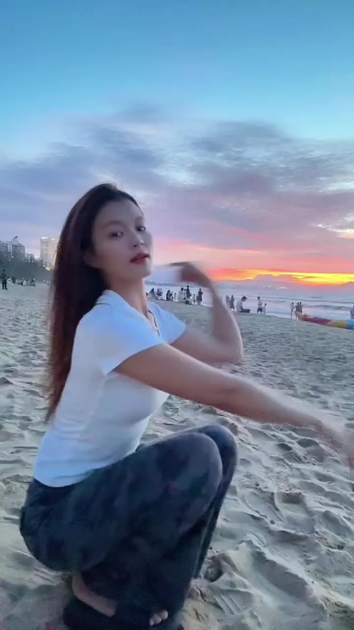 小时候我姐姐她们的主打歌😂在家经常拿话筒🎙️K歌