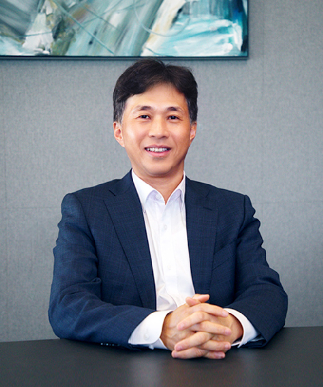 #SK海力士CEO称明年存储短缺最严重# 【SK海力士CEO：明年将是史上最大存