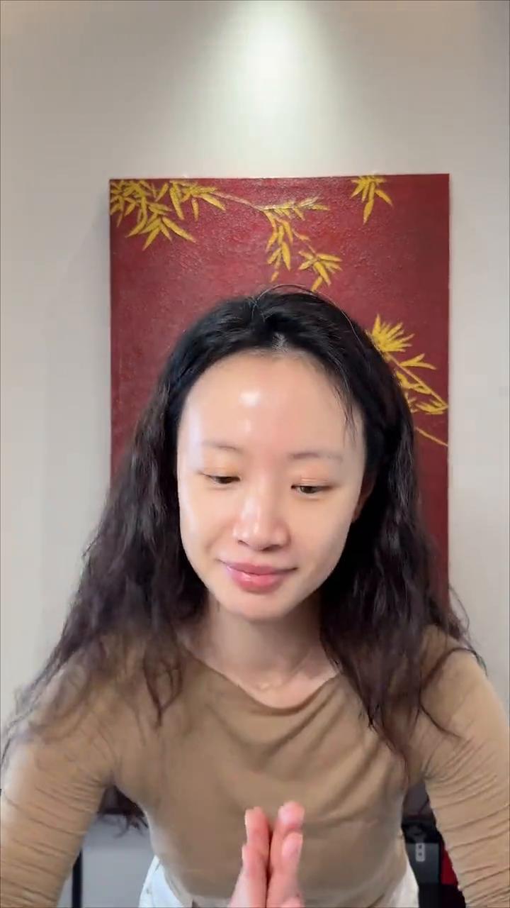 面对山来，对爱的风采。