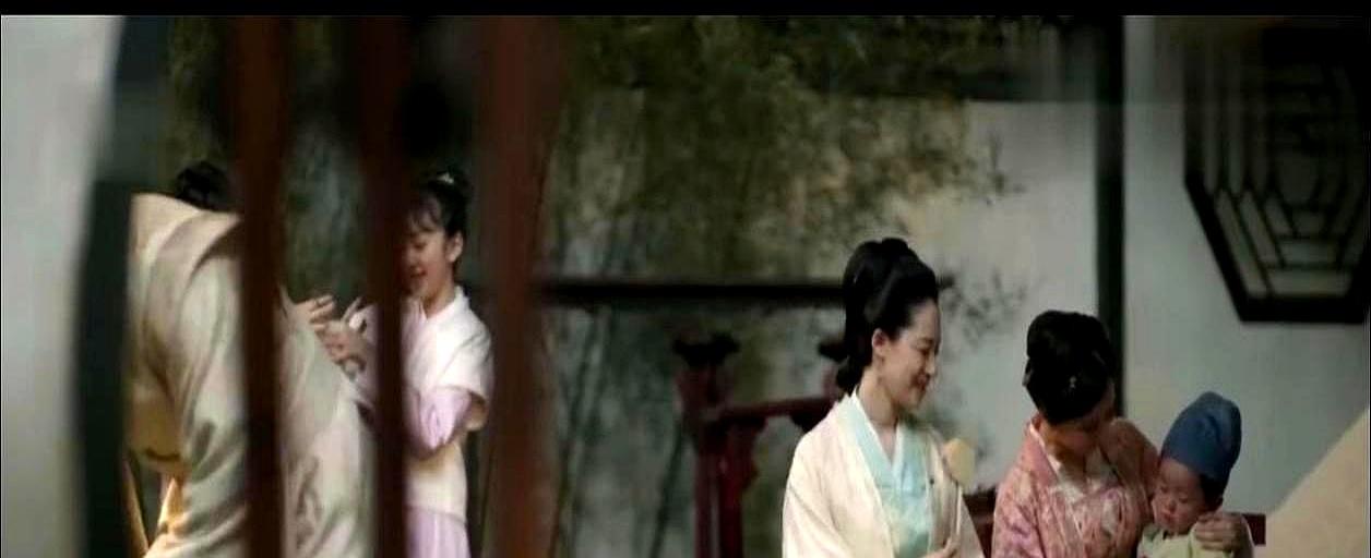 你知道吗？那场“家庭团聚”，其实是血腥分赃的残酷剧场！明兰笑着坐在首位，背后藏着