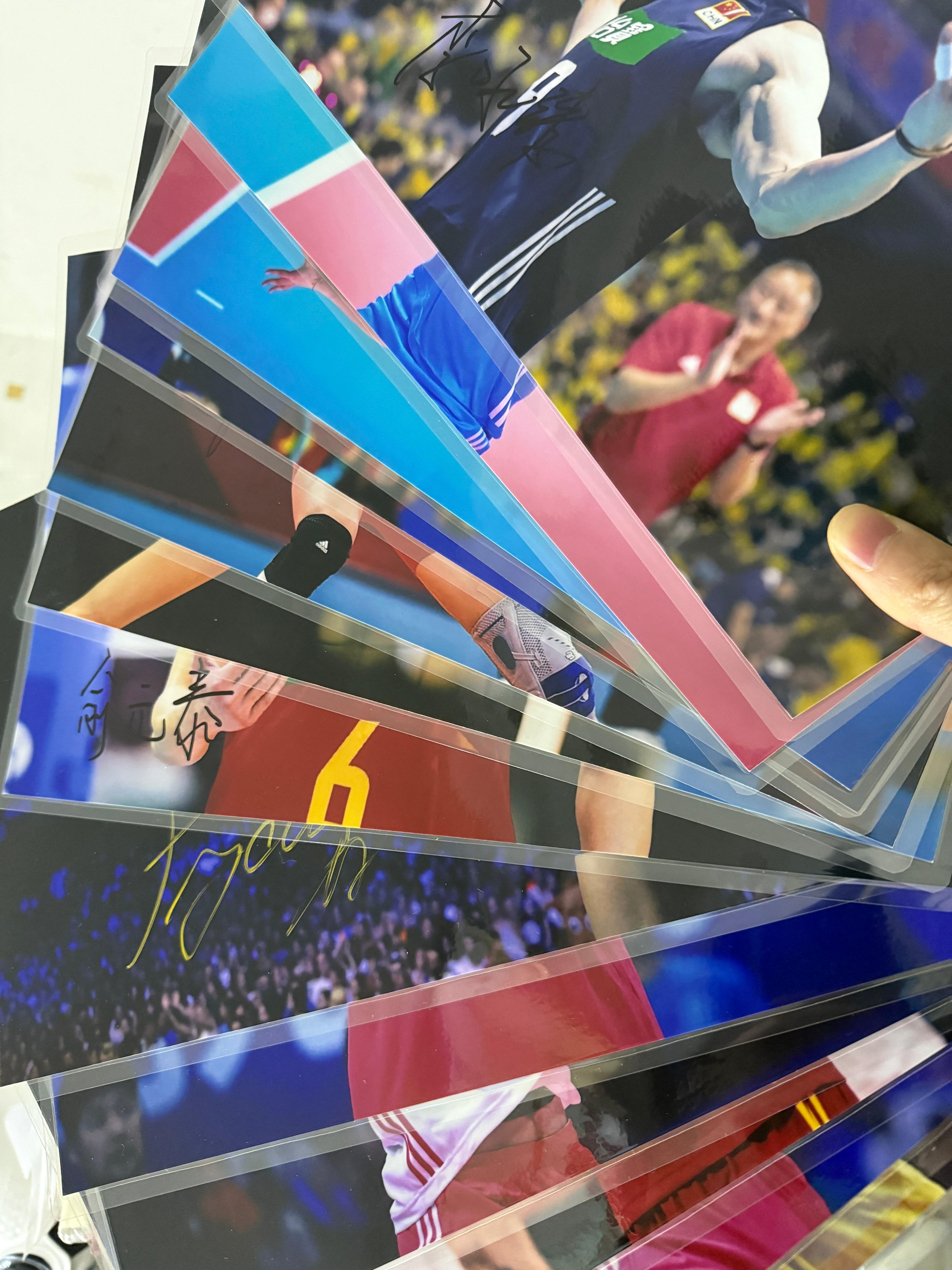 终于买到了一款合适的塑封膜小十二寸的照片（比A4纸大一点），全部塑封好