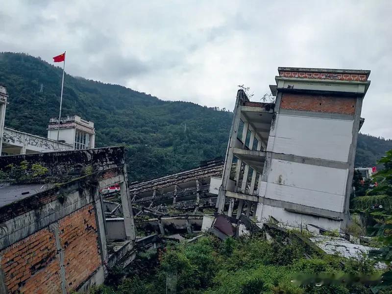 惊！台湾宜兰海域突发强震，多地有强烈震感
12月27日晚，台湾宜兰县海域突发6.