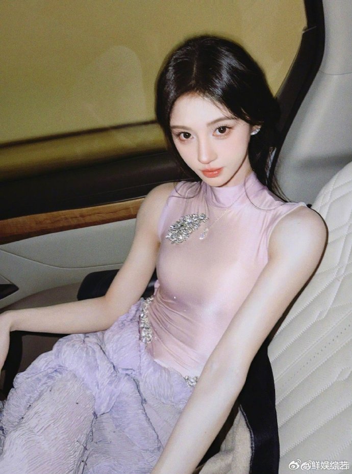 鞠婧祎来唱粤语歌了 《中国好声音》亚军果然名不虚传！蔡子伊唱《蜚蜚》时的灵动模样