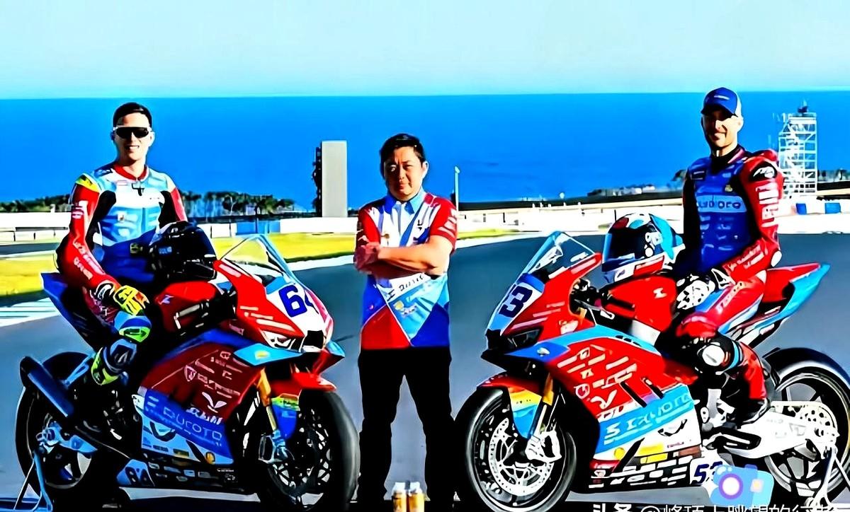 雅马哈嫌32岁车手老了，直接解约。

这事放谁身上都憋屈。法国车手瓦伦丁·德比斯