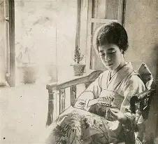 川岛芳子被捕后，死活不开口，戴笠说了2句话，让她当场崩溃

1945年深秋，北平