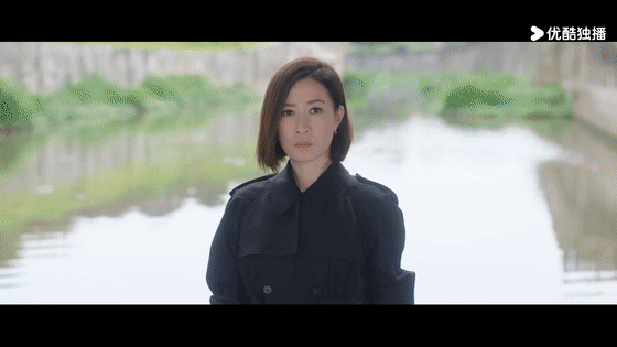 梁景仁下线 这一季的《新闻女王2》刚开始就给人一记重击，梁景仁的角色如此完美，却