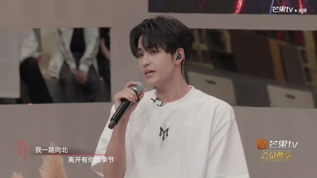 孙楠曾辉张卓尔二公小考81分并列第三的成绩来之不易，孙楠、曾辉、张卓尔小考合力演