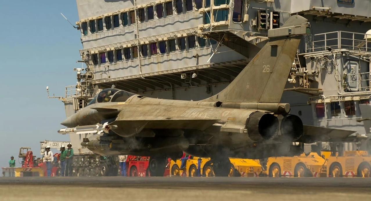 这题我会：生锈说明别人出任务多，实战多。天天只在港口演习肯定不会生锈。赢麻了