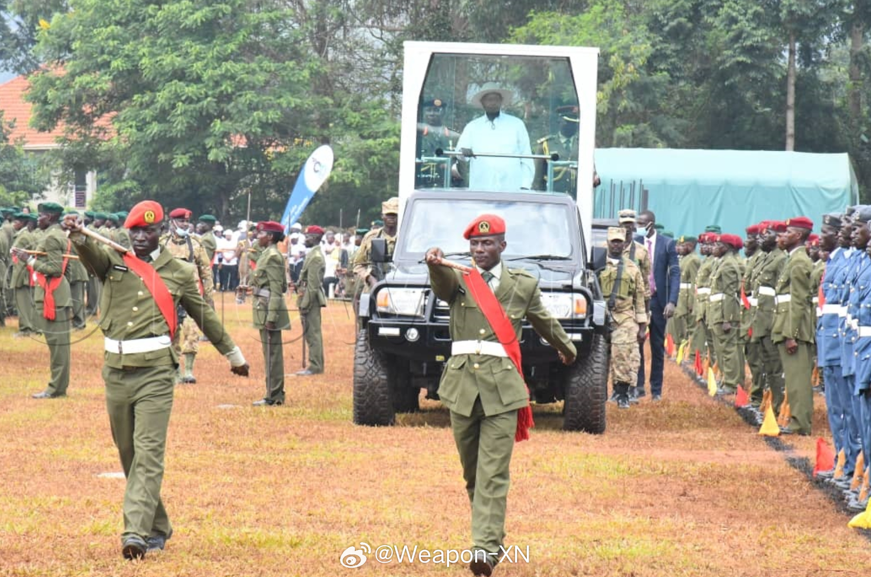 #兵器影像[超话]# 乌干达总统穆塞韦尼出席国民抵抗运动解放日纪念活动暨庆祝乌干