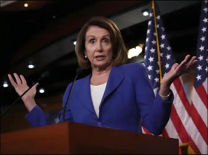 特朗普又在搞大动作，买单的却是普通美国人。中东局势失控，国内物价飞涨，老百姓连饭