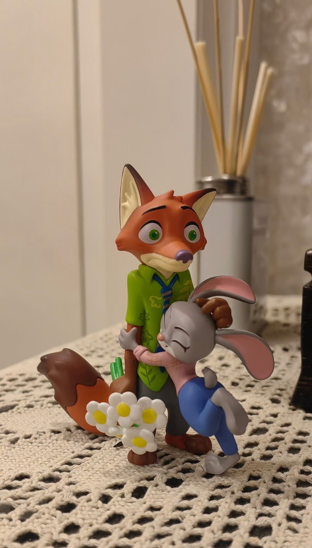 我刚看完了疯狂动物城2 ，推荐你们去看 