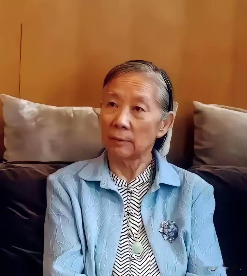 林豆豆的晚年生活

​​今年81岁的林豆豆，一个人住在北京老城区的老房子里。既不