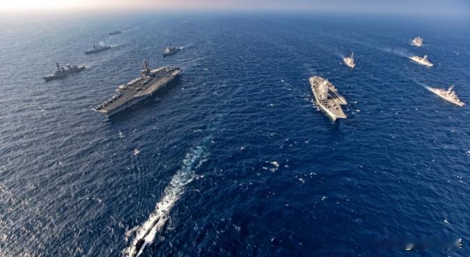 南海这次，不能再只是提醒几句就翻篇了。
 
7月12日，美、日、菲等14个国家发