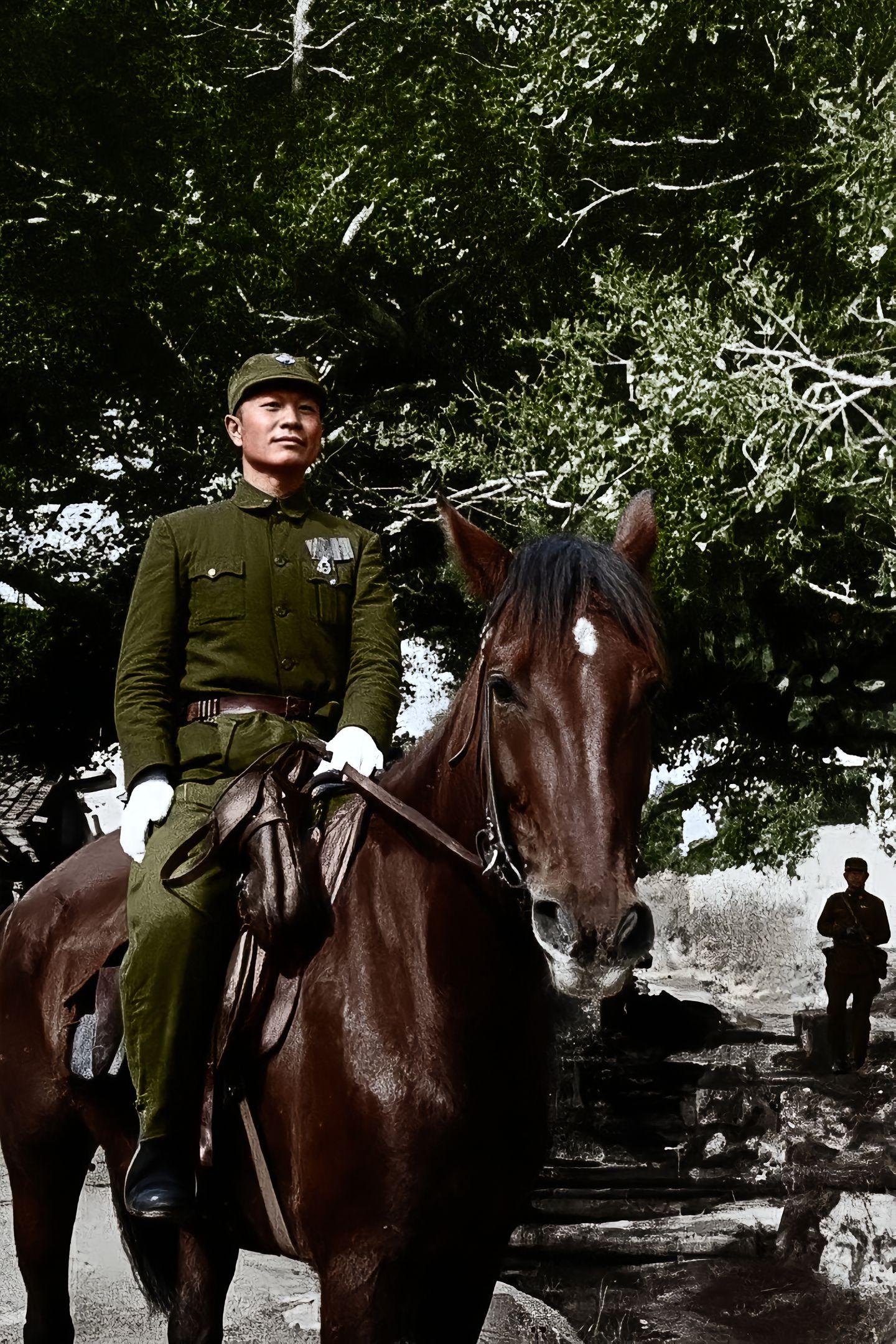 该组照片为1939年12月18日至1940年1月11日桂南会战中“昆仑...