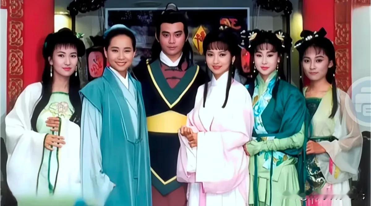 هالنه
1992年新白娘子传奇绝版幕后花絮花絮新白娘子传奇幕后照片赵雅芝 叶