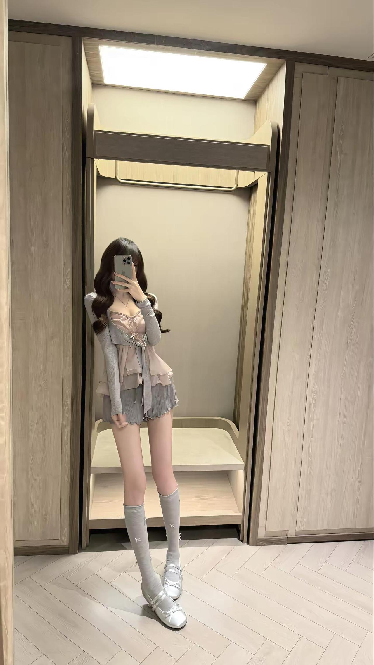 什么叫逃避问题 我说我要回答了吗 =ᗜ⤚ᗜ=ootd 对镜拍 韩系 当我不局限于