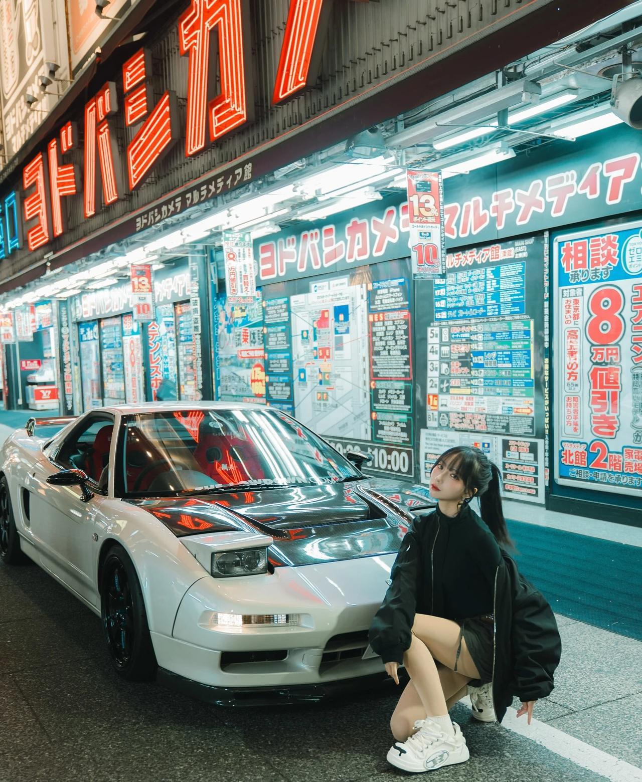 东京街头！NSX和她 谁更吸引？