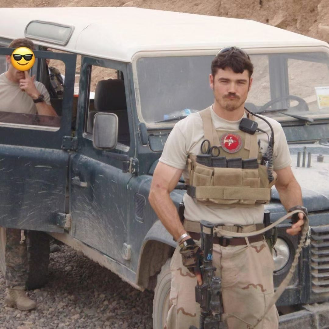 美国前国家反恐中心主任乔·肯特是参加过实战过来的, 也是手上沾过人血的人。曾在第