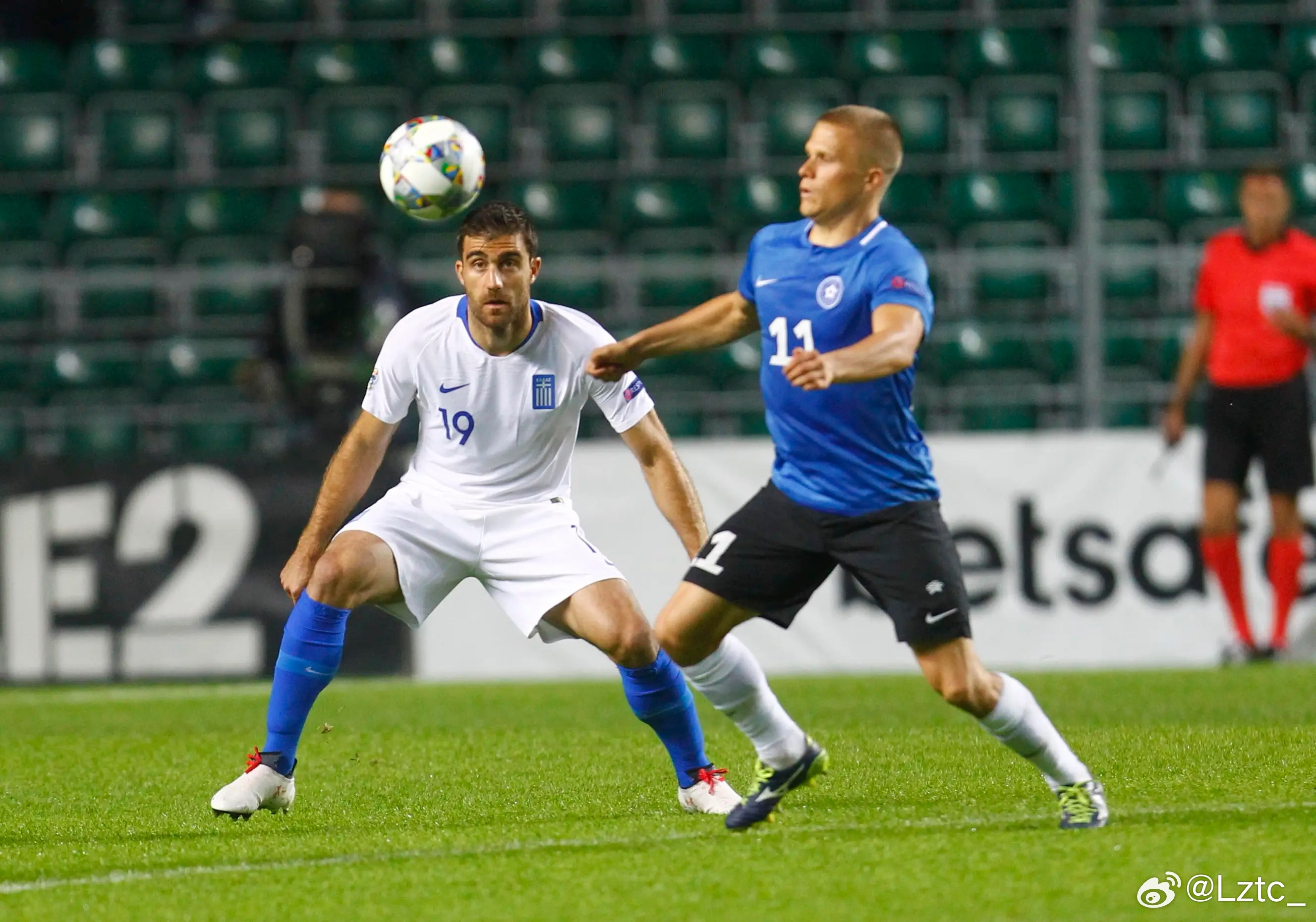 011 英冠 雷克斯汉姆VS斯旺西雷克斯汉姆虽然只是本赛季英冠的升班马，但是现在