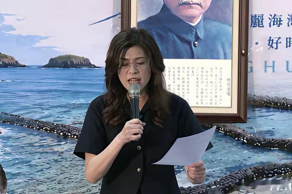 韩、傅当众撕破脸，郑丽文最难做的一盘局！为避免蓝营分裂，只得紧急协调？
傅崐萁压