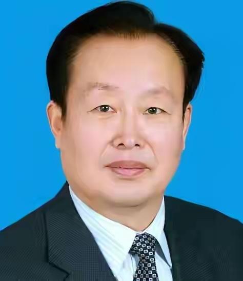 谁还认识这个人？
谁还记得这个人？
谁还知道这个当年做过什么事？