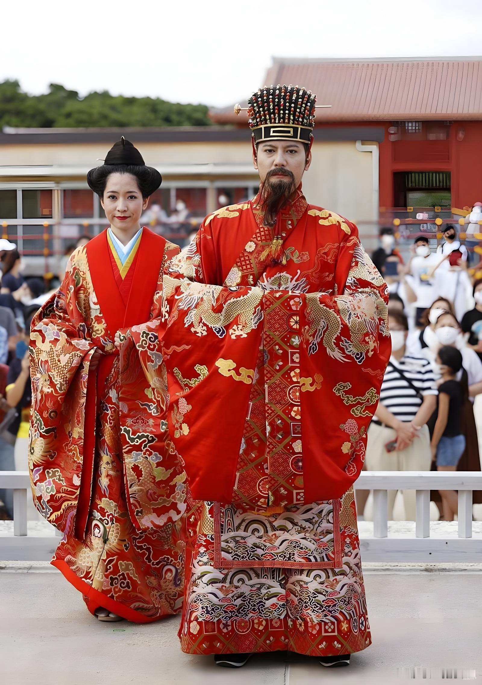 未来琉球的定位应该是一个海上永久中立的“第三国”，寻求“非军事化”，并將琉球打造