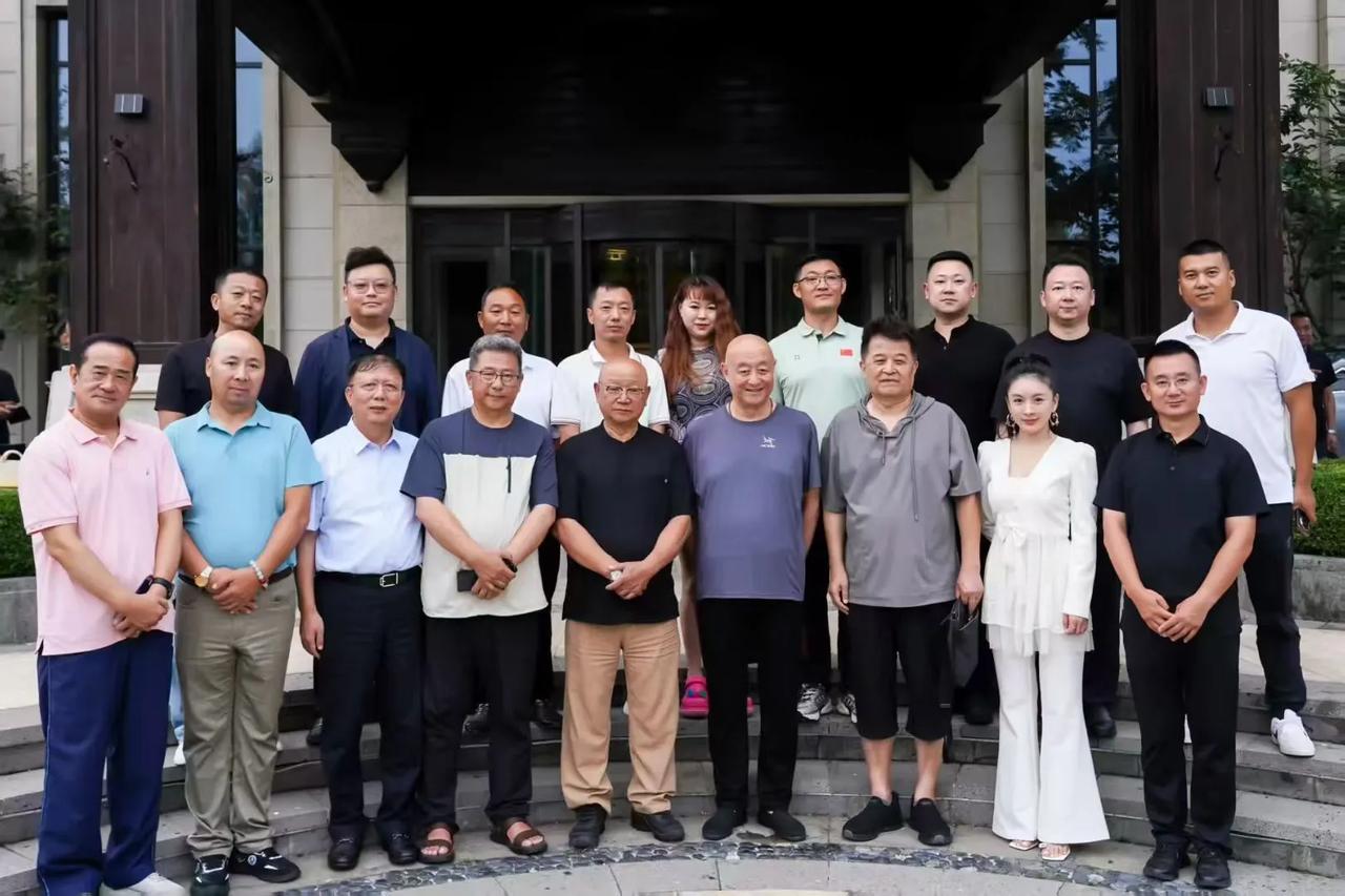 王文生大叔60多岁高龄参加高考还被职院录取，太让人佩服了。去年10月决定高考，2