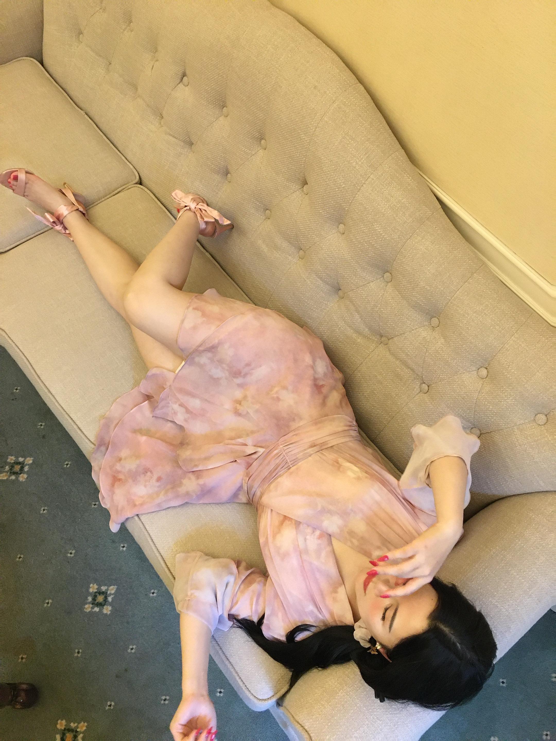 允许一切如其所是 然后记得勇敢。