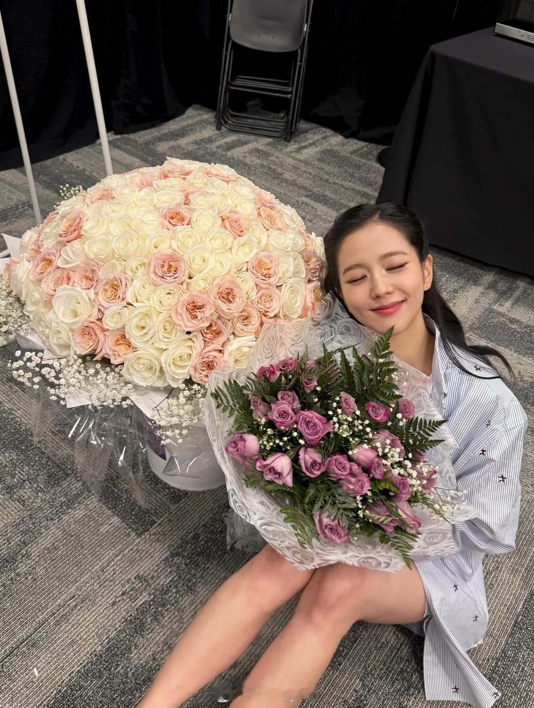 jisoo ins更新 ​​​