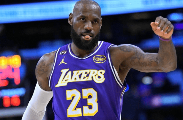 美媒：詹姆斯将缺席全明星媒体日，会在当地时间周日亮相