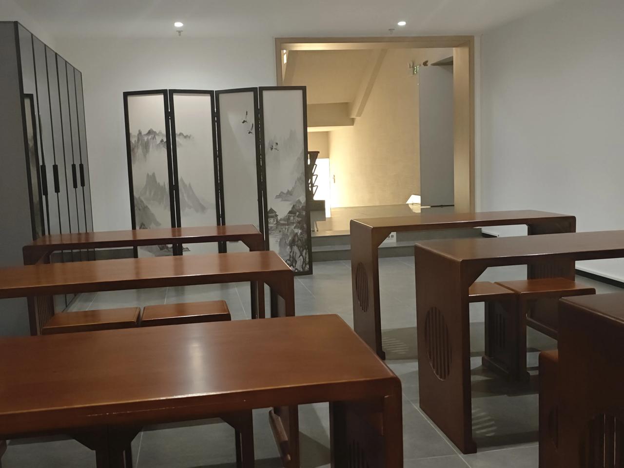 特级教师、名师的教学水平，就一定高吗？
 
在很多人眼中，特级教师、名师是教育领