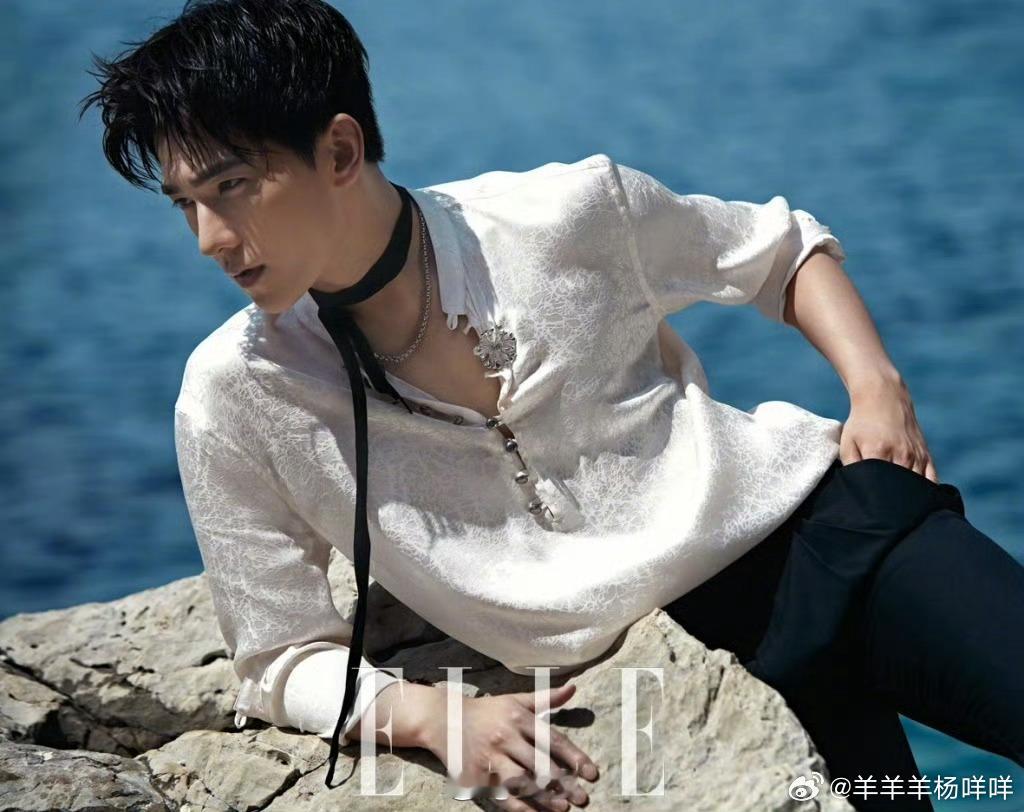 杨洋[超话]杨洋0909生日快乐  yy 杨洋雨霖铃 Day 1061:你把时光