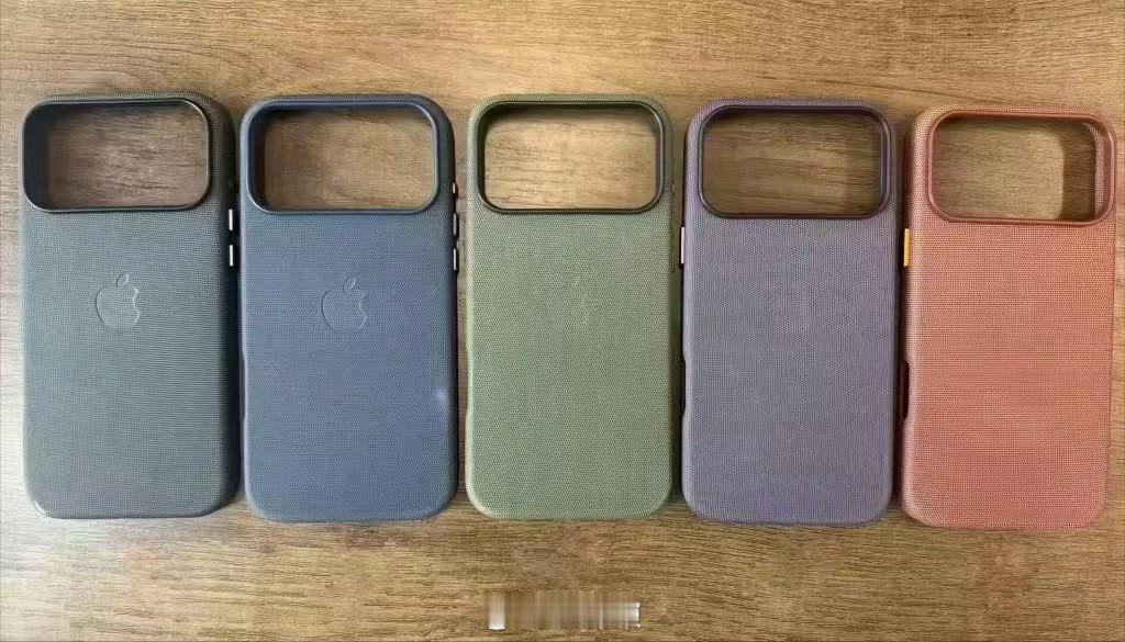 iPhone17手机壳配色iPhone17一个手机壳上了6次热搜[捂嘴哭]有没有