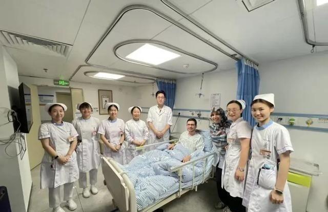 谁能想到，一个年薪 30 万美元的美国西雅图软件工程师，竟然花了整整两年时间，在