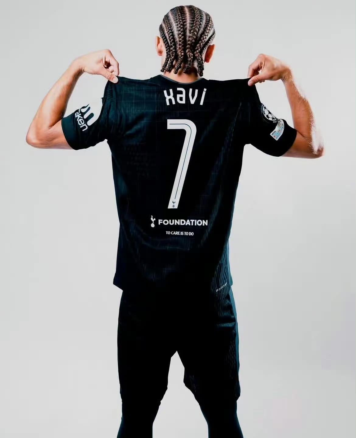 热刺再输富勒姆，球队花了6000万的西蒙斯，首发出场踢出了60万的水平。几乎没有