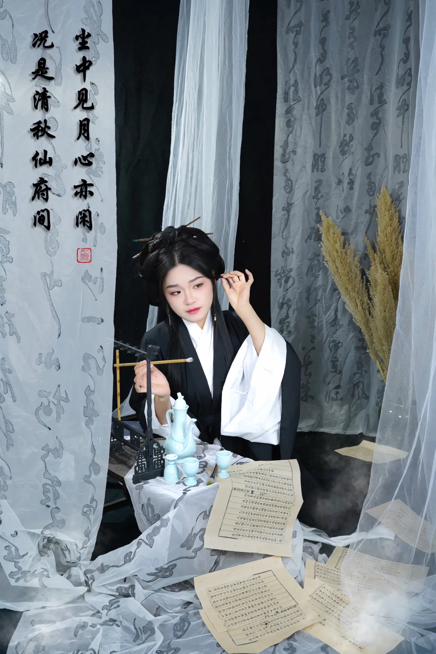 客妹生日给自己约拍的照片。那就祝妹妹生日快乐，健康幸福，青春美丽！