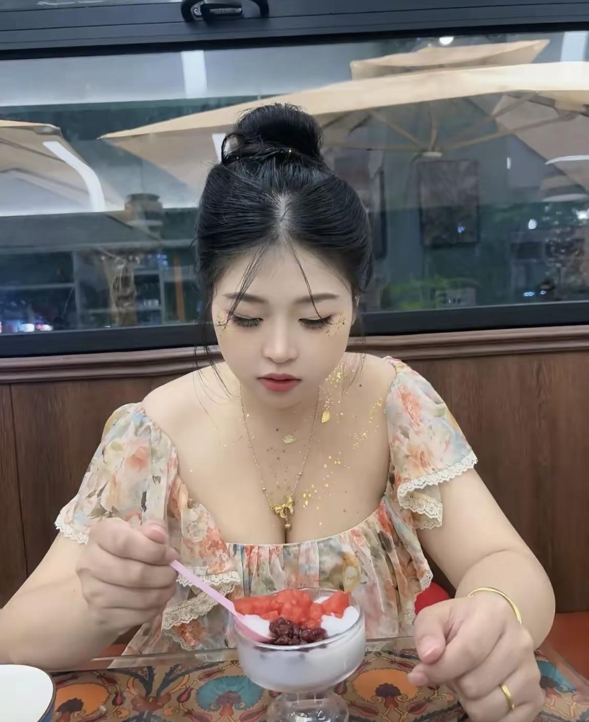 相亲对象，唯一的缺点就是离婚过，你们介意吗？[泪奔]