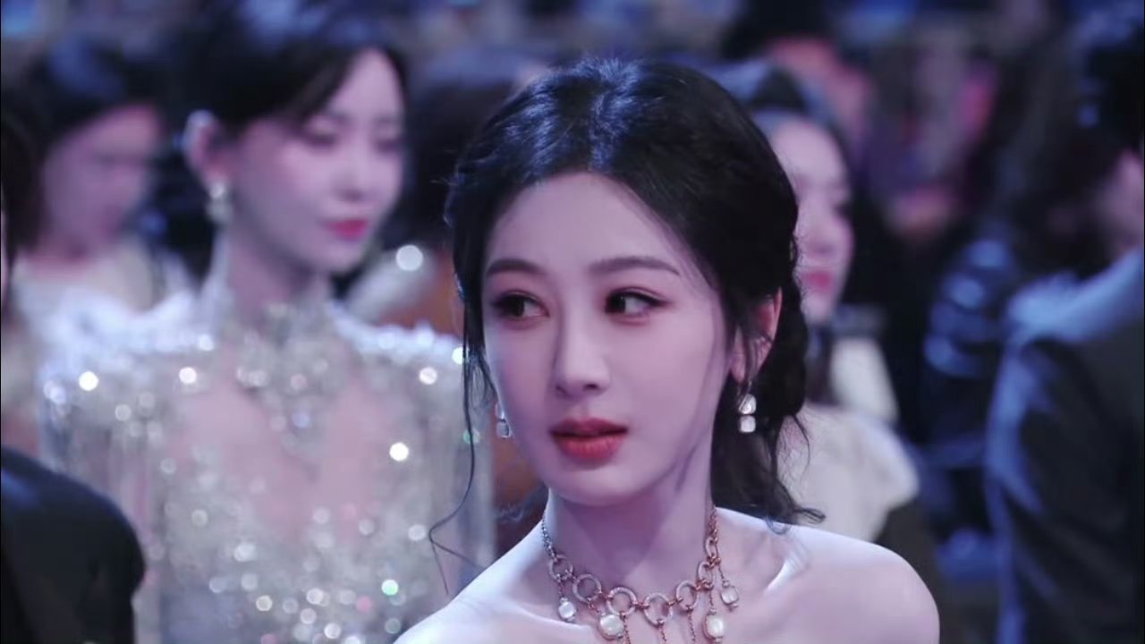 杨幂辛芷蕾杨紫坐一起杨幂辛芷蕾杨紫三位顶级剧花同框 优秀的实力派演员们一起走花路