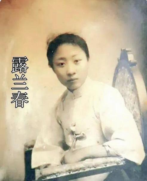 1922年，黄金荣要娶新欢露兰春，便让妻子林桂生让出正妻之位，谁知林桂生却异常平