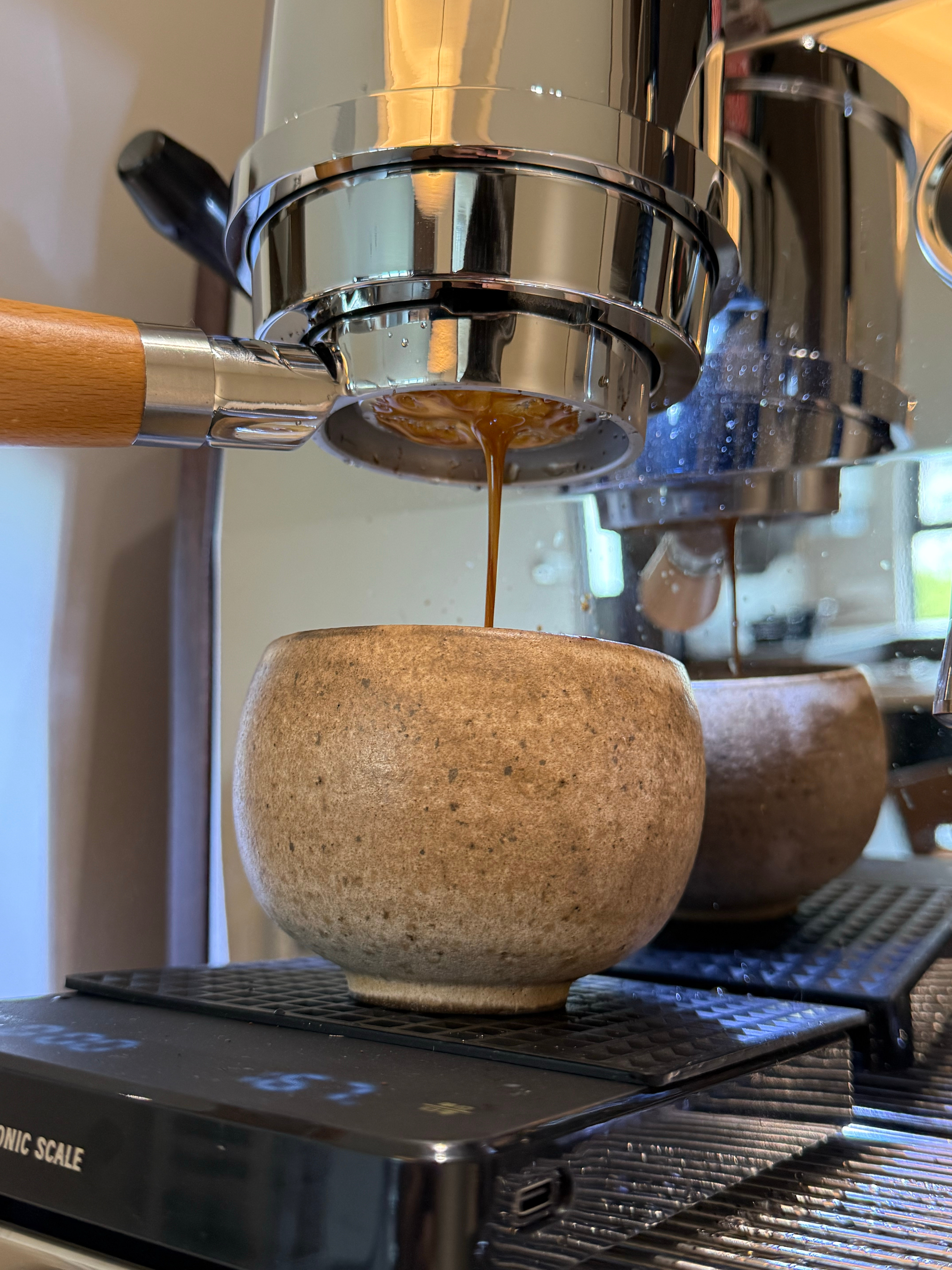 在老婆的不懈努力之下咖啡和面包这一块基本实现了自给自足 