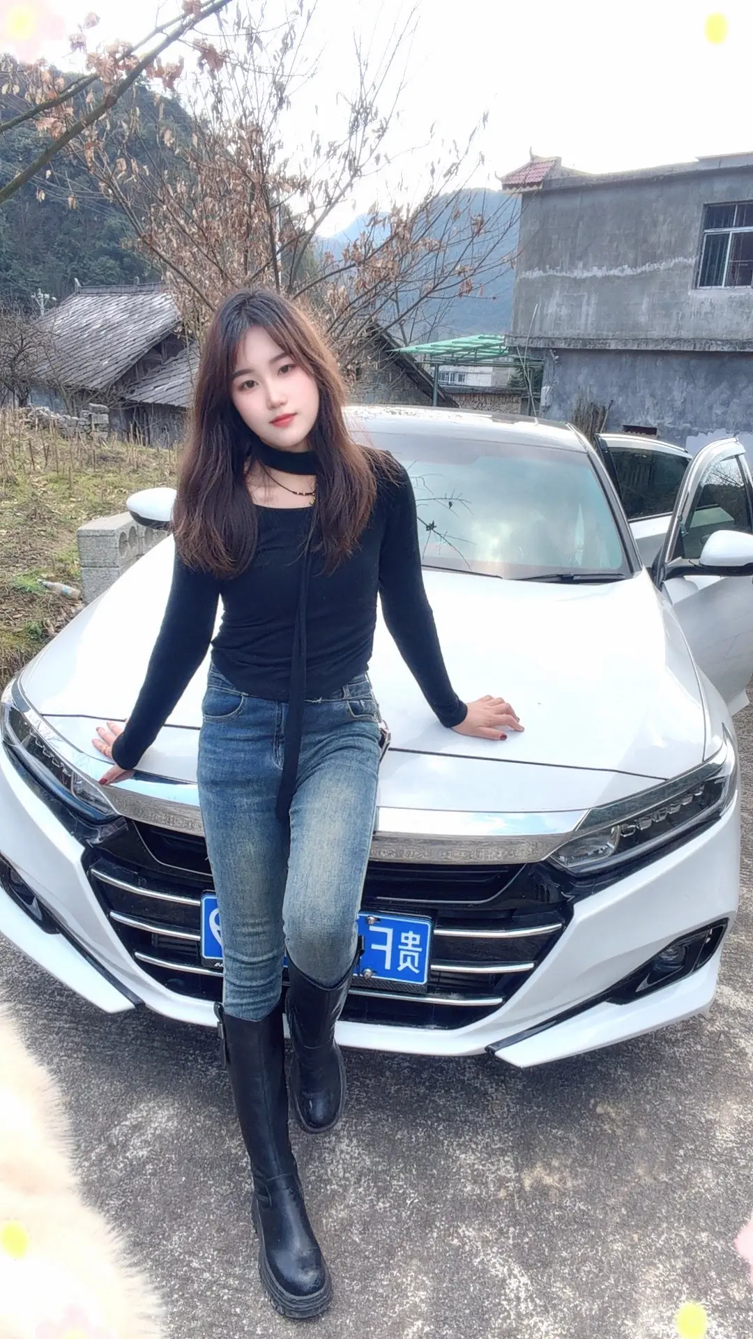 过了这个红绿灯，我就要转弯了。不是我不等了，而是你根本就没给我希望。终...