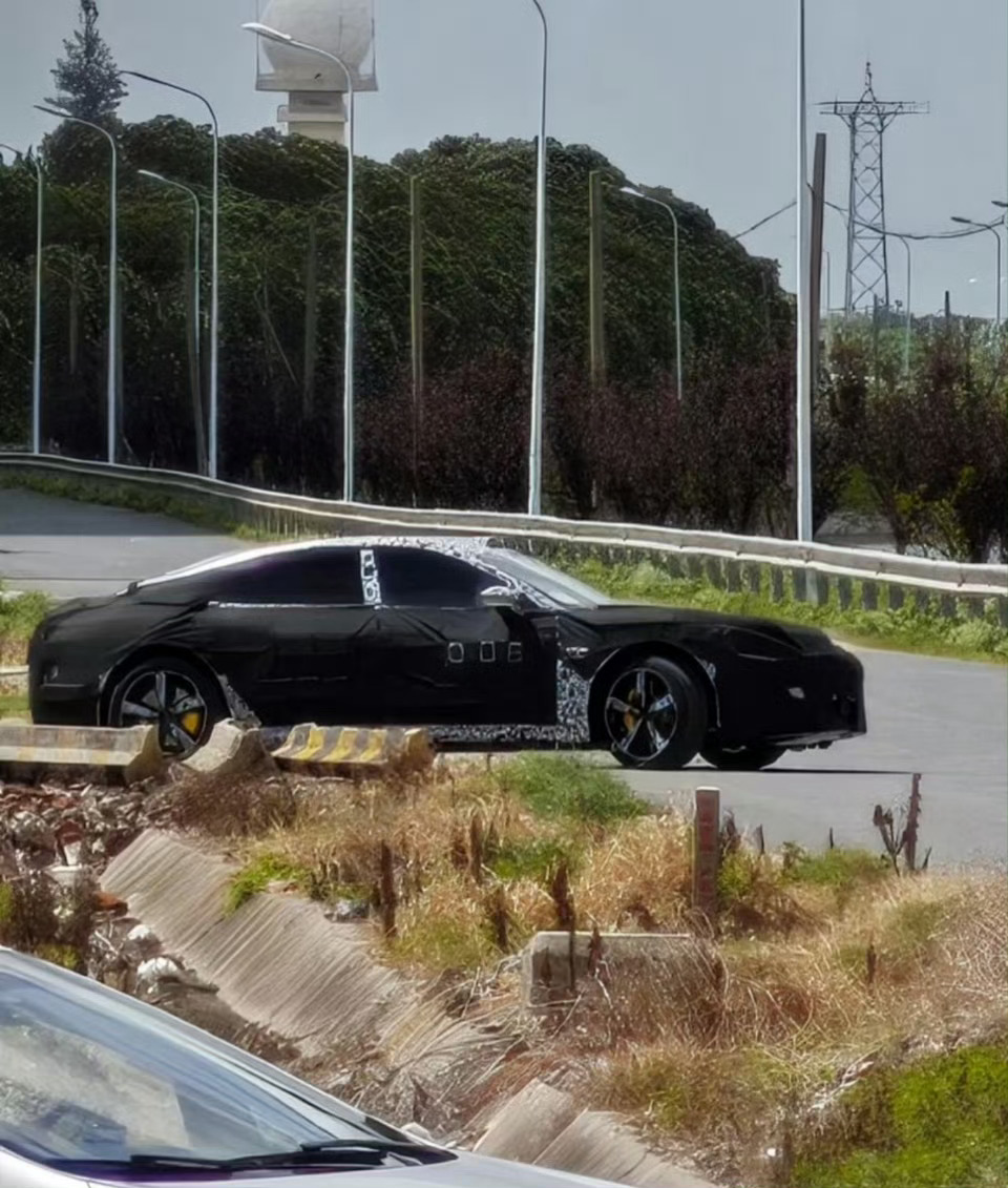 这图真的假的，SU7L伪装车? ​​​